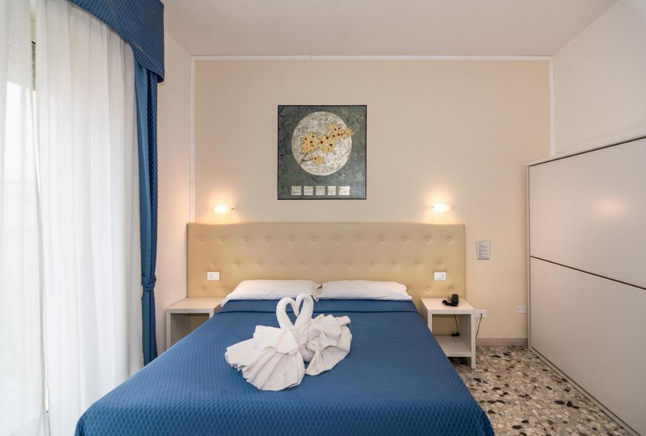 Hotel Caribe Viareggio Exterior foto