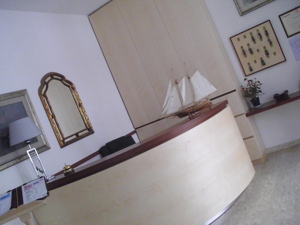Hotel Caribe Viareggio Exterior foto