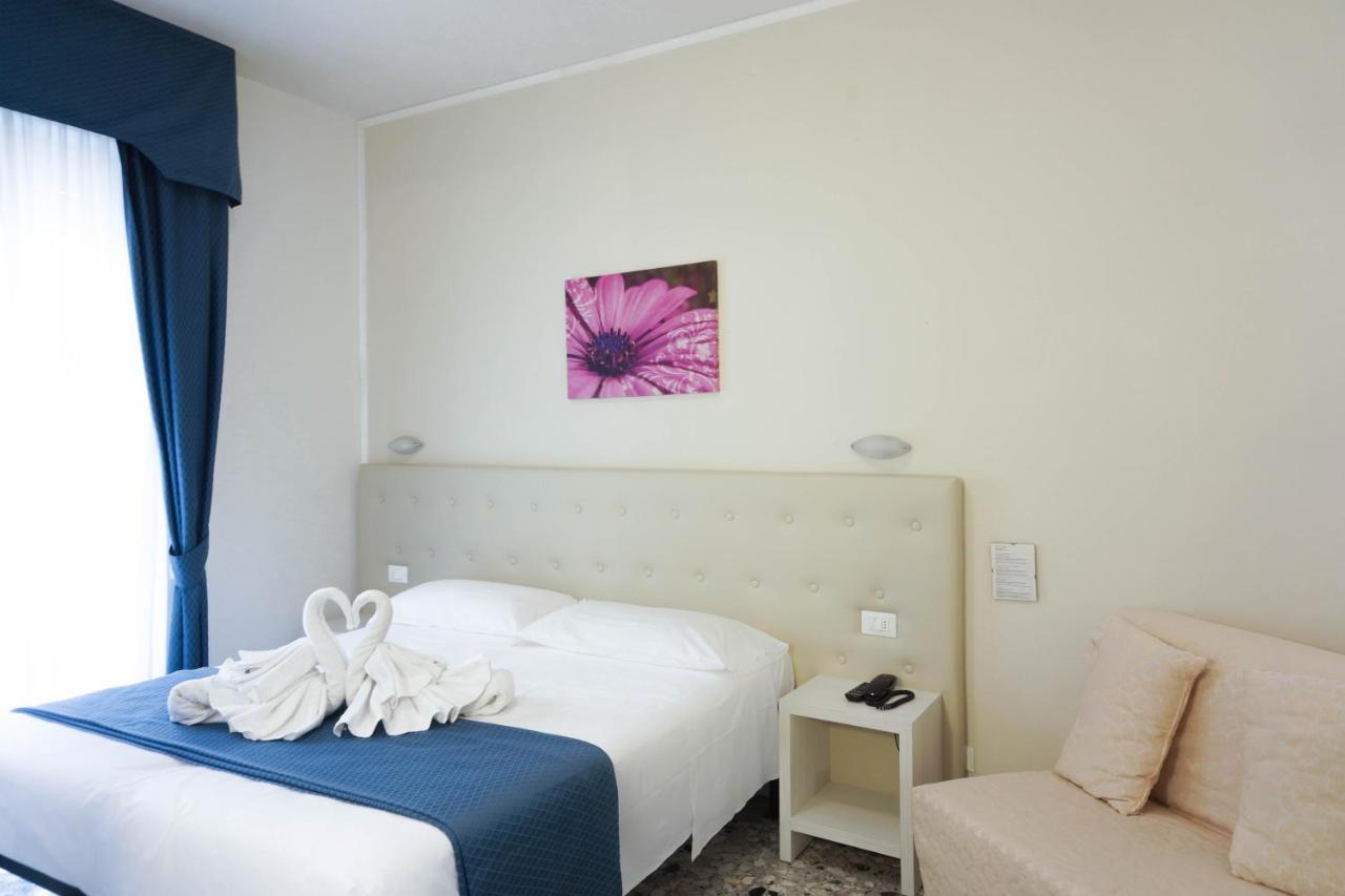 Hotel Caribe Viareggio Exterior foto